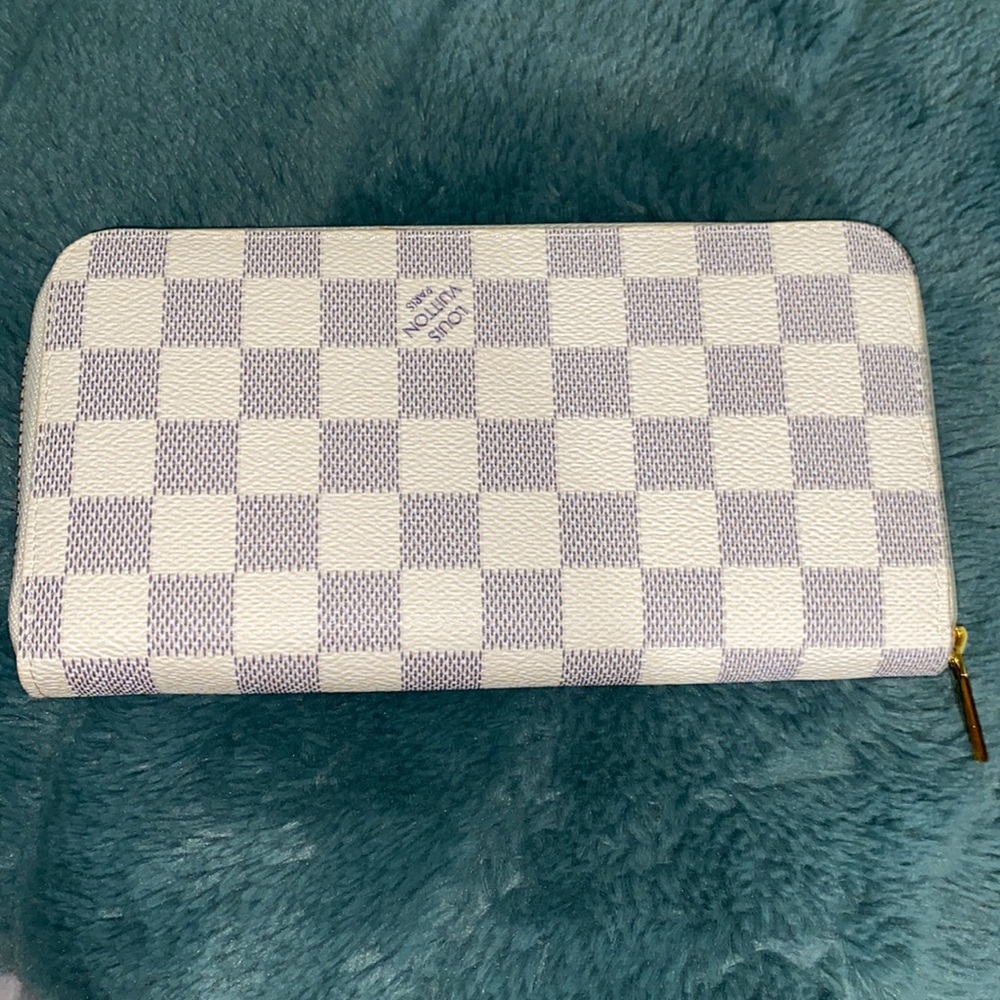 Louis Vuitton Wallet 
Damier Azur